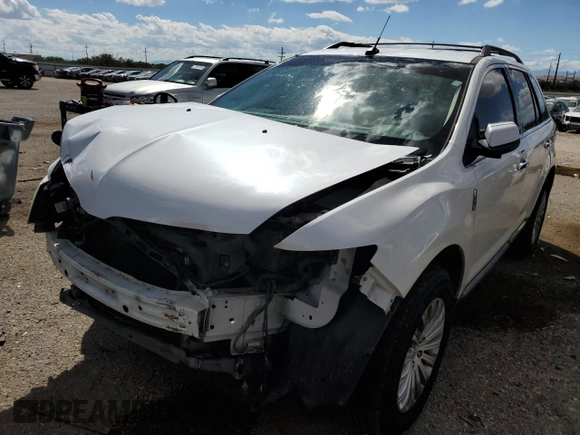 2012 Lincoln MKX with VIN 2LMDJ6JK1CBL02563, listed as a Copart auction lot 71600634 with 177,795 mi miles and Salvage Title. Bid and sale history available at carsss.com. Image 1.