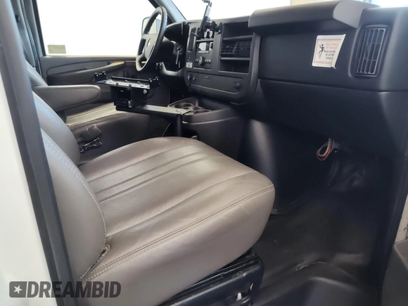2012 Chevrolet Express Cargo with VIN 1GCSGAFX3C1188347, listed as a IAAI auction lot 42641433 with 186,234 mi miles and . Bid and sale history available at DreamBid. Image 7.