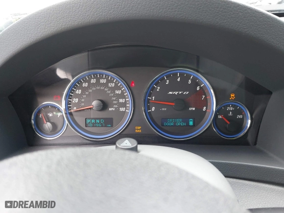 2007 Jeep Grand Cherokee SRT-8 with VIN 1J8HR78367C649237, listed as a IAAI auction lot 42019555 with 101,967 mi miles. Bid and sale history available at carsss.com. Image 7.