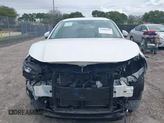2021 Mazda CX-30 S with VIN 3MVDMAAL3MM228581, listed as a IAAI auction lot 42008198 with 44,132 mi miles and . Bid and sale history available at DreamBid. Image 6.