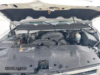2011 Chevrolet Silverado 1500 LT with VIN 1GCRCSE01BZ461967, listed as a IAAI auction lot 42014470 with 122,903 mi miles and . Bid and sale history available at DreamBid. Image 10.