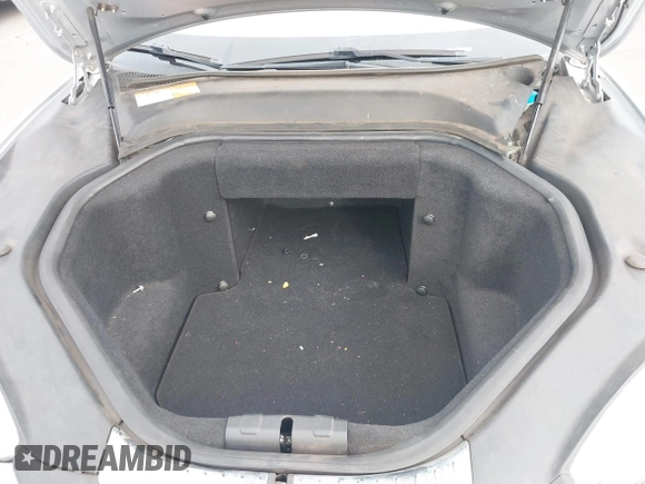 2013 Tesla Model S with VIN 5YJSA1AC3DFP10537, listed as a IAAI auction lot 40707549 with 103,111 mi miles and . Bid and sale history available at DreamBid. Image 10.