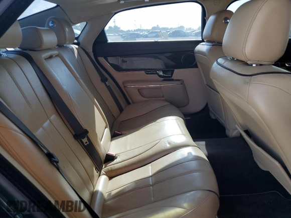 2012 Jaguar XJ XJL with VIN SAJWA2GB2CLV38276, listed as a Copart auction lot 57800995 with 84,358 mi miles and Clean title. Bid and sale history available at DreamBid. Image 10.