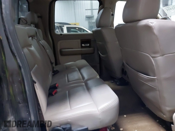 2004 Ford F-150 XLT with VIN 1FTPW14584KB43877, listed as a IAAI auction lot 41092424 with 237,990 mi miles. Bid and sale history available at carsss.com. Image 8.