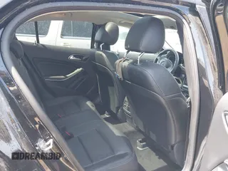 2020 Mercedes-Benz GLA 250 z VIN WDCTG4GB2LJ663215, wystawiony jako IAAI lot #42026810 z przebiegiem 50 643 mil mil oraz . Historia ofert i sprzedaży dostępna na DreamBid. Obrazek 8.