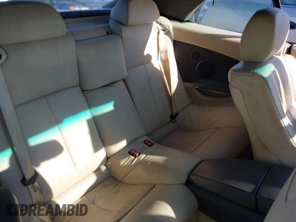 2004 BMW 6 Series 645Ci with VIN WBAEK73404B320188, listed as a IAAI auction lot 41341111 with 126,233 mi miles. Bid and sale history available at carsss.com. Image 8.