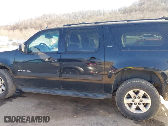 2014 GMC Yukon XL SLT with VIN 1GKS2KE79ER238831, listed as a IAAI auction lot 41767472 with 284,596 mi miles. Bid and sale history available at carsss.com. Image 14.