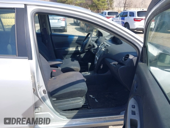 2007 Toyota Yaris with VIN JTDBT923671061305, listed as a IAAI auction lot 41974027 with 261,995 mi miles and . Bid and sale history available at DreamBid. Image 5.