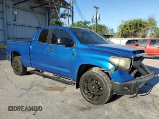 2016 Toyota Tundra SR z VIN 5TFRM5F14GX106798, wystawiony jako Copart lot #52024625 z przebiegiem 194 869 mil mil oraz Szkoda całkowita • Salvage title. Historia ofert i sprzedaży dostępna na DreamBid. Obrazek 4.