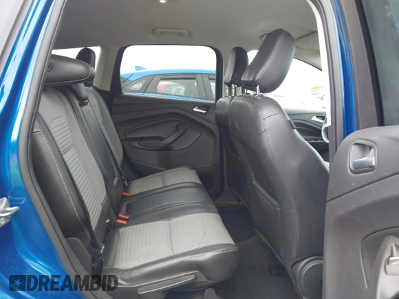 2019 Ford Escape SE z VIN 1FMCU0GD2KUB45025, wystawiony jako IAAI lot #42231745 z przebiegiem 65 732 mil mil oraz . Historia ofert i sprzedaży dostępna na DreamBid. Obrazek 8.