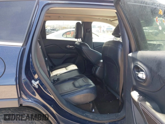 2015 Jeep Cherokee Limited with VIN 1C4PJMDS5FW649720, listed as a IAAI auction lot 42046740 with 158,147 mi miles. Bid and sale history available at carsss.com. Image 8.
