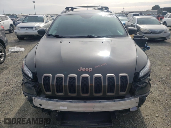 2017 Jeep Cherokee 75th Anniversary Edition с VIN 1C4PJMCS6HW530000, выставлен на аукционе Copart как лот 45368725 с пробегом 137 423 миль миль и Списание • Salvage title. История ставок и продаж доступна на DreamBid. Изображение 5.