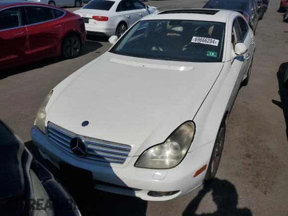 2006 Mercedes-Benz CLS-Class with VIN WDDDJ75X46A015235, listed as a Copart auction lot 69666204 with 0 mi miles and Salvage Title. Bid and sale history available at carsss.com. Image 5.