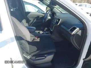 2017 Jeep Grand Cherokee Laredo with VIN 1C4RJFAGXHC959094, listed as a IAAI auction lot 41596916 with 94,611 mi miles. Bid and sale history available at carsss.com. Image 5.