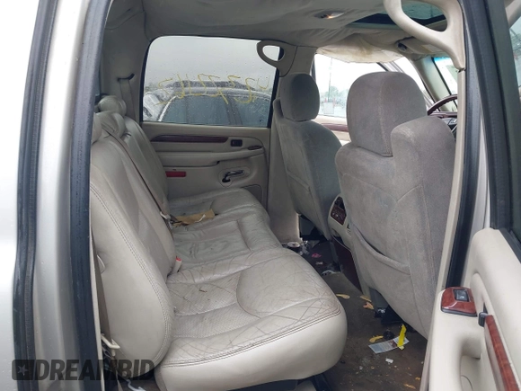 2005 Cadillac Escalade EXT z VIN 3GYEK62N85G128074, wystawiony jako IAAI lot #42322162 z przebiegiem 301 223 mil mil oraz . Historia ofert i sprzedaży dostępna na DreamBid. Obrazek 8.