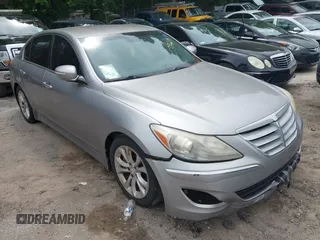 2013 Hyundai Genesis 3.8L z VIN KMHGC4DD4DU242214, wystawiony jako IAAI lot #42154222 z przebiegiem 382 788 mil mil oraz . Historia ofert i sprzedaży dostępna na DreamBid. Obrazek 1.
