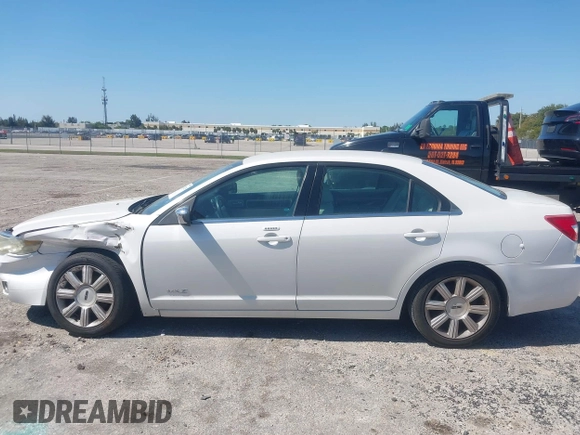2009 Lincoln MKZ with VIN 3LNHM26T59R610490, listed as a IAAI auction lot 42029239 with 39,539 mi miles and . Bid and sale history available at DreamBid. Image 14.