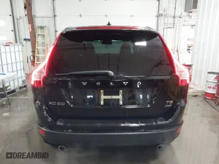 2011 Volvo XC60 3.0T with VIN YV4902DZXB2170592, listed as a IAAI auction lot 41552987 with NaN miles. Bid and sale history available at carsss.com. Image 17.