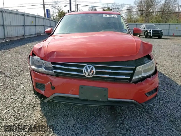 2019 Volkswagen Tiguan SE with VIN 3VV2B7AX2KM055543, listed as a Copart auction lot 52182215 with 40,563 mi miles and Salvage Title. Bid and sale history available at DreamBid. Image 12.