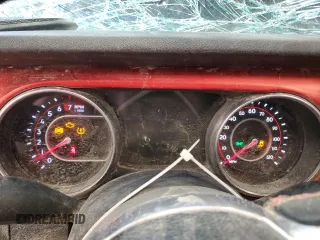 2018 Jeep Wrangler Unlimited Rubicon z VIN 1C4HJXFG0JW113054, wystawiony jako Copart lot #55884355 z przebiegiem Nie podano mil oraz Szkoda całkowita • Salvage title. Historia ofert i sprzedaży dostępna na DreamBid. Obrazek 9.