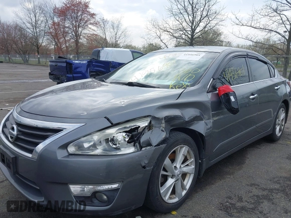 2015 Nissan Altima SV z VIN 1N4AL3APXFC950355, wystawiony jako IAAI lot #41956901 z przebiegiem 85 983 mil mil oraz . Historia ofert i sprzedaży dostępna na DreamBid. Obrazek 6.