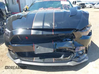 2017 Ford Mustang GT z VIN 1FA6P8CF6H5281648, wystawiony jako IAAI lot #42313382 z przebiegiem 26 574 mil mil oraz . Historia ofert i sprzedaży dostępna na DreamBid. Obrazek 6.