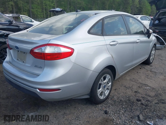 2014 Ford Fiesta SE with VIN 3FADP4BJXEM153408, listed as a IAAI auction lot 41972477 with 197,334 mi miles. Bid and sale history available at carsss.com. Image 4.