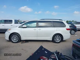 2017 Toyota Sienna XLE Auto Access Seat with VIN 5TDYZ3DC0HS896503, listed as a IAAI auction lot 42446895 with 163,752 mi miles and . Bid and sale history available at DreamBid. Image 14.