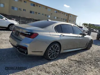 2020 BMW 7 Series 740i with VIN WBA7T2C02LCD43327, listed as a Copart auction lot 52796565 with 79,744 mi miles and Non Repairable. Bid and sale history available at carsss.com. Image 3.