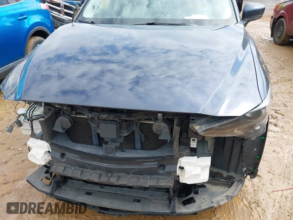 2018 Mazda CX-5 Grand Touring z VIN JM3KFADM8J1406007, wystawiony jako IAAI lot #42008567 z przebiegiem 110 661 mil mil oraz . Historia ofert i sprzedaży dostępna na DreamBid. Obrazek 6.