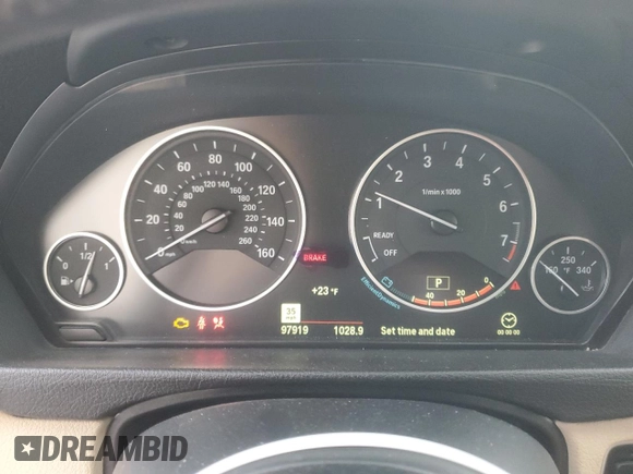 2015 BMW 4 Series 428i xDrive z VIN WBA3N9C51FK247791, wystawiony jako Copart lot #85983024 z przebiegiem 97 919 mil mil oraz Szkoda całkowita • Salvage title. Historia ofert i sprzedaży dostępna na DreamBid. Obrazek 9.