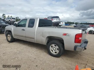 2008 Chevrolet Silverado 1500 LT w/1LT with VIN 2GCEK19J181101002, listed as a Copart auction lot 70921694 with 326,842 mi miles and Clean Title. Bid and sale history available at carsss.com. Image 2.