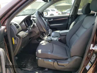 2012 Kia Sorento LX with VIN 5XYKT3A64CG194955, listed as a Copart auction lot 59443524 with 185,185 mi miles and Salvage Title. Bid and sale history available at DreamBid. Image 7.
