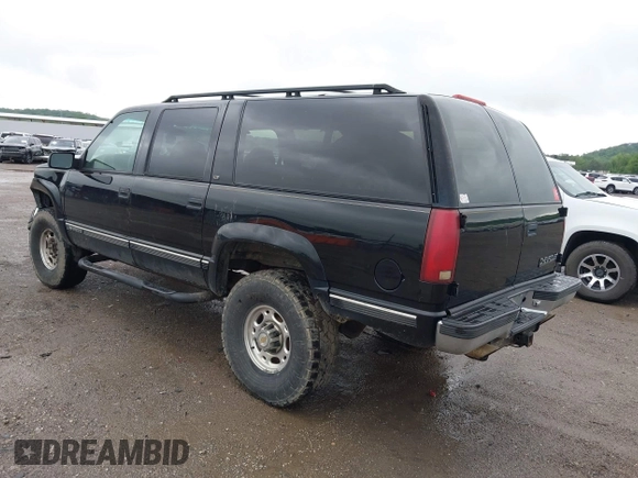 1999 Chevrolet Suburban with VIN 3GNGK26J8XG220021, listed as a IAAI auction lot 42145815 with 172,956 mi miles and . Bid and sale history available at DreamBid. Image 3.