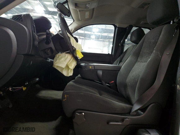 2008 Chevrolet Silverado 2500HD LT w/2LT with VIN 1GCHK29K28E100273, listed as a Copart auction lot 48562445 with 174,944 mi miles and Salvage Title. Bid and sale history available at carsss.com. Image 7.
