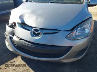 2011 Mazda 2 Sport with VIN JM1DE1HY9B0121499, listed as a IAAI auction lot 41335064 with 128,277 mi miles. Bid and sale history available at carsss.com. Image 14.