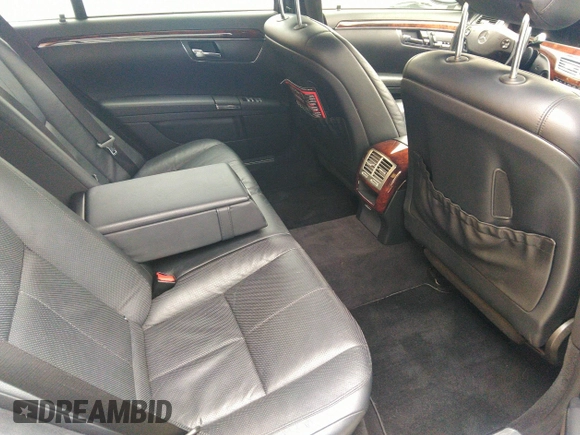 2007 Mercedes-Benz S 550 with VIN WDDNG71XX7A072453, listed as a IAAI auction lot 42201163 with 155,116 mi miles and . Bid and sale history available at carsss.com. Image 8.