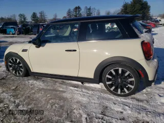 2022 MINI Hardtop Cooper S with VIN WMW53DH03N2R73889, listed as a Copart auction lot 88246445 with 18,111 mi miles and Salvage Title. Bid and sale history available at DreamBid. Image 2.