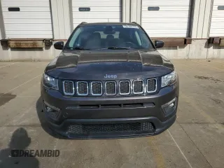 2017 Jeep Compass Latitude z VIN 3C4NJDBB7HT651763, wystawiony jako Copart lot #55028475 z przebiegiem 46 504 mil mil oraz Szkoda całkowita • Salvage title. Historia ofert i sprzedaży dostępna na DreamBid. Obrazek 5.
