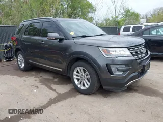 2017 Ford Explorer XLT with VIN 1FM5K7D86HGC21898, listed as a IAAI auction lot 42018490 with 78,139 mi miles and . Bid and sale history available at carsss.com. Image 1.