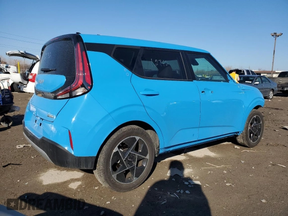 2024 Kia Soul EX with VIN KNDJ33AU2R7228701, listed as a Copart auction lot 46341625 with 4,703 mi miles and Salvage Title. Bid and sale history available at carsss.com. Image 3.