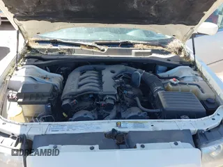2007 Chrysler 300 Limited with VIN 2C3KA53G27H794893, listed as a IAAI auction lot 41851619 with 129,338 mi miles. Bid and sale history available at carsss.com. Image 10.