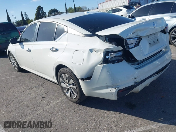 2020 Nissan Altima 2.5 S with VIN 1N4BL4BV4LC212960, listed as a IAAI auction lot 41785081 with 122,494 mi miles. Bid and sale history available at carsss.com. Image 3.
