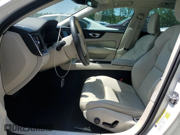 2021 Volvo S60 Momentum with VIN 7JR102FK5MG091743, listed as a Copart auction lot 58316763 with 17,214 mi miles. Bid and sale history available at carsss.com. Image 7.