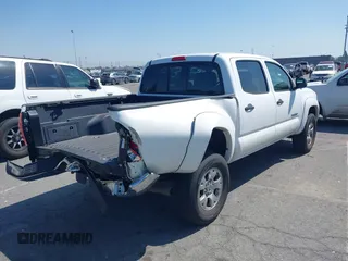 2008 Toyota Tacoma PreRunner with VIN 5TEJU62N68Z473062, listed as a IAAI auction lot 41988269 with 96,461 mi miles. Bid and sale history available at carsss.com. Image 4.