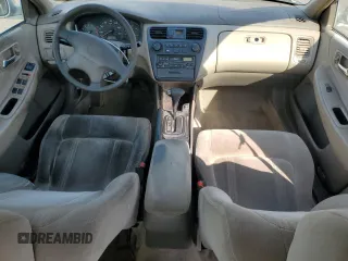 1999 Honda Accord LX z VIN 1HGCG5645XA103050, wystawiony jako Copart lot #65796435 z przebiegiem 148 828 mil mil oraz Czysty tytuł • Clean title. Historia ofert i sprzedaży dostępna na DreamBid. Obrazek 8.