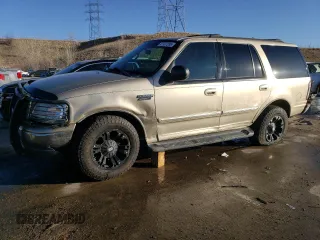 1999 Ford Expedition XLT z VIN 1FMRU1867XLA17148, wystawiony jako Copart lot #47307295 z przebiegiem 195 442 mil mil oraz Szkoda całkowita • Salvage title. Historia ofert i sprzedaży dostępna na DreamBid. Obrazek 1.