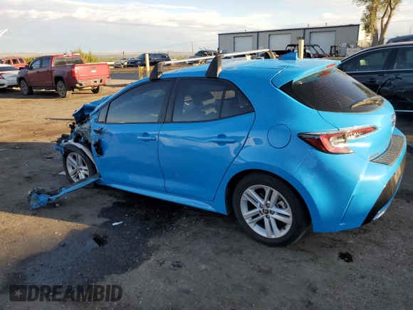 2020 Toyota Corolla Hatchback SE with VIN JTND4RBE3L3091394, listed as a Copart auction lot 67681004 with 34,606 mi miles and Salvage Title. Bid and sale history available at carsss.com. Image 2.