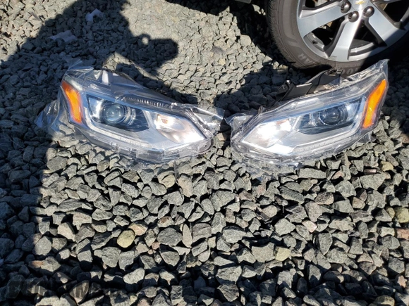 2018 Chevrolet Traverse LT Leather with VIN 1GNEVHKW9JJ116808, listed as a Copart auction lot 85005504 with 33,072 mi miles and Salvage Title. Bid and sale history available at carsss.com. Image 14.