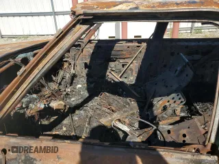 1972 Cadillac Fleetwood z VIN 6B69R2Q224903, wystawiony jako Copart lot #74001734 z przebiegiem Nie podano mil oraz Nie do naprawy. Historia ofert i sprzedaży dostępna na DreamBid. Obrazek 7.